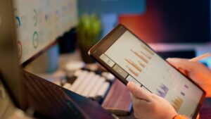 Les meilleurs CRM gratuits pour entrepreneurs et PME en 2025 : comparatif complet