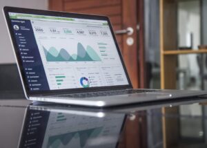 Enrichissement automatique de données prospects : le guide 2026